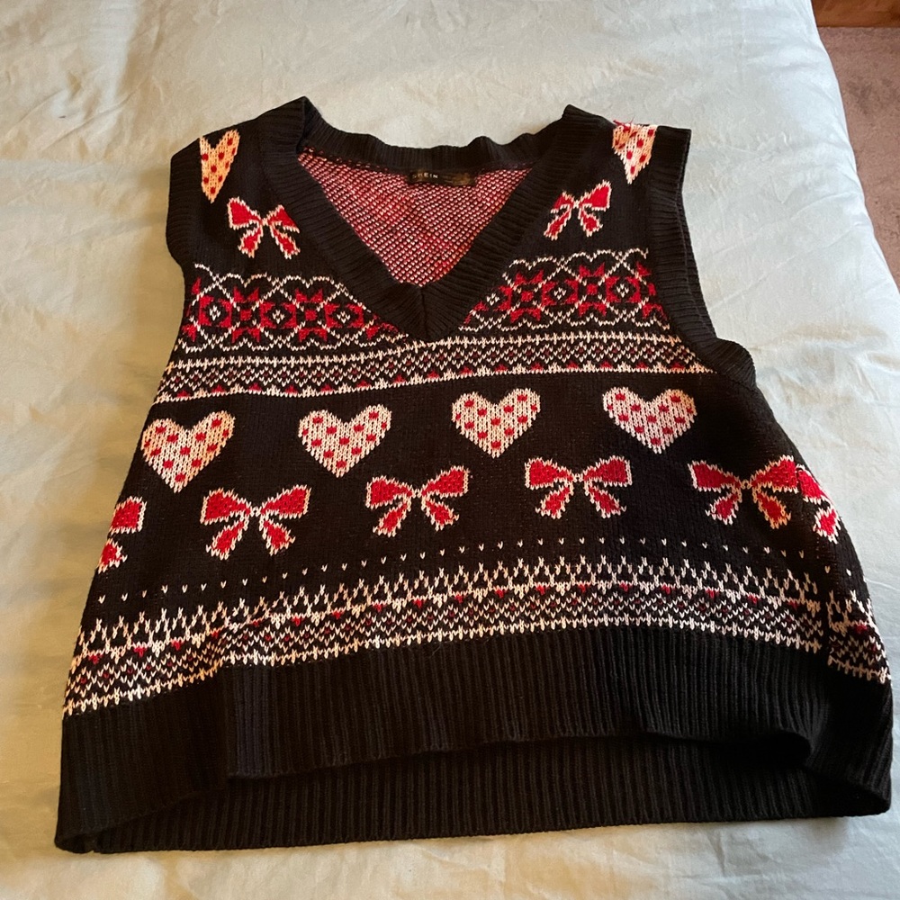 Heart & Bow Sweater Vest